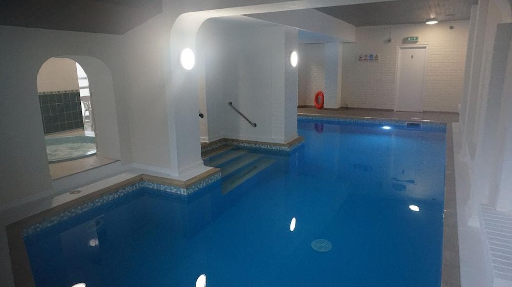 Abbey Sands Hotel 3*
